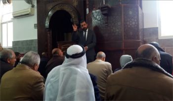 Palästina: Moscheeansprache: „Die Autorität bewaffnet unser Kinder zur Bekämpfung Allahs durch die Eröffnung ihrer Schulen für das Bankwesen!“
