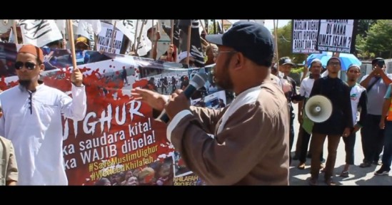 Hizb-ut Tahrir / Malezya: Doğu Türkistan&#039;daki savunmasız Müslüman Uygurlarımıza destek!
