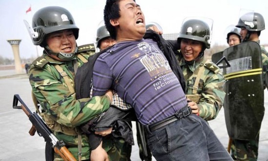 Çin Devleti ve Yetkilileri, La İlaha İllallah Bayrağından Korktu