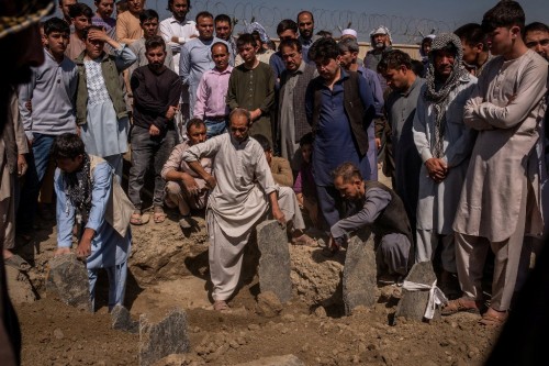 ABD, NATO ve Afgan Hükümeti Hava Saldırılarının Neden Olduğu Sivil Kayıplar, “Devlet Terörizmi” İçin Net Örneklerdir