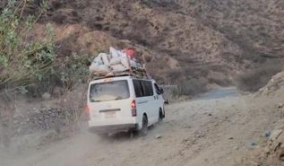 قطاع الطرق في اليمن لم يبالوا بحرمتها لسنوات  ولا يزالون يقتاتون من معاناة الناس... ساء ما يعملون