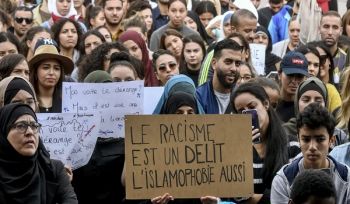 Die äußeren Manifestationen des Islam verfolgen den Säkularismus Frankreichs und zeigen seinen abscheulichen Rassismus