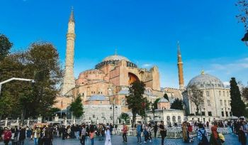 Die Hagia Sophia bleibt eine Moschee, auch wenn es den Ungläubigen zuwider ist