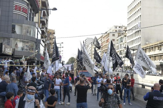 Hizb-ut Tahrir / Lübnan Vilayeti, İslam ve Rasûlü SallAllahu Aleyhi ve Sellem’e Saldırıya Karşı Çıkmaya Devam Ediyor
