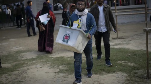 Demokratik Sistemde Seçimler, Yalnızca Yöneticileri Değiştirir, Halkın Kaderini Asla Değiştirmez Yalnızca İslami Sistemde Seçimler, Halkın Umut ve Beklentilerini Yansıtır