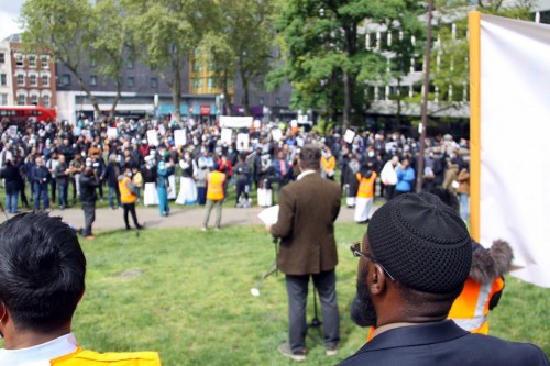 Britanya: Mübarek El Aksa Camii&#039;ne Destek Protestosu!