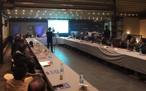 Türkiye: &quot;Ekonomik Krize 10 Maddede İslami Çözümler&quot; Söyleşileri İzmir&#039;de Yapıldı