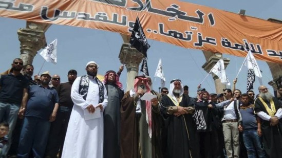 “Allah’a ve Rasûl’üne düşman olanlar var ya, işte onlar en aşağı kimselerin arasındadırlar. Allah, “Şüphesiz ben ve Rasûllerim galip geleceğiz” diye yazmıştır. Şüphe yok ki, Allah çok kuvvetlidir, mutlak güç sahibidir.” [Mücadele 20-21]