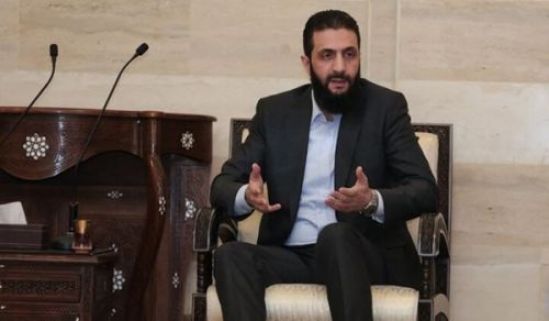 نئی  شامی انتظامیہ فیصلہ سازی میں آزادی اور دیگرممالک کے احکامات کے سامنے جھکنے کے خطرے کے درمیان کھڑی ہے