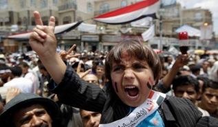 یمن کو اپنے حالات بدلنے کے لئے آخر اور کتنے انقلابات درکار ہیں؟