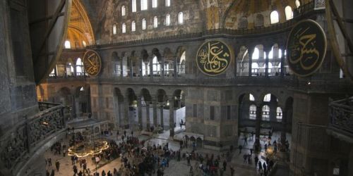 خلافت کی واپسی کی بشارت یہ تقاضا کرتی ہے کہ...
