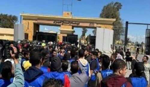 فوج کو حرکت میں لانے کی دعوت دی جائے، نہ کہ نہتے عوام کو جلوس نکالنے کی!